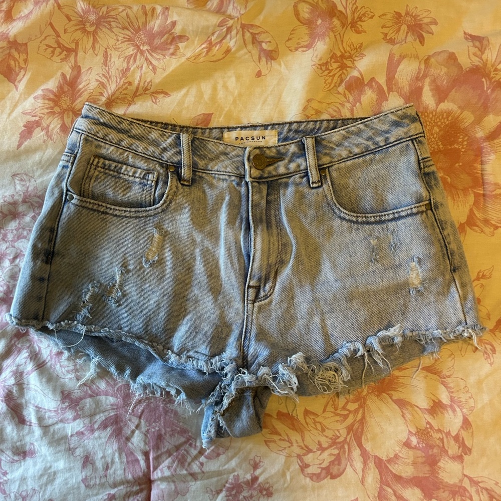 PacSun Women's Faded Blue Frayed Jean Shorts
